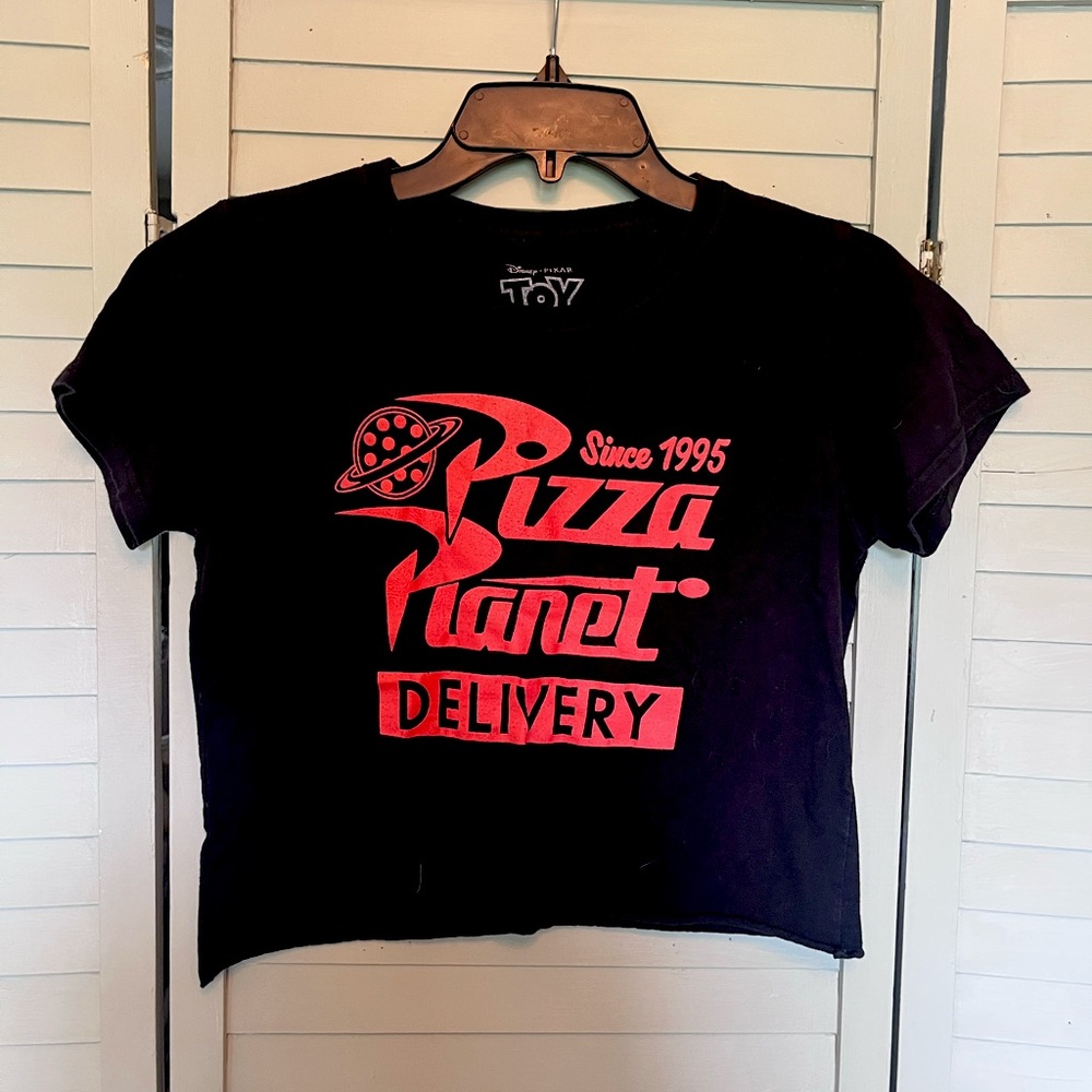 Pizza Planet Cropped t-shirt